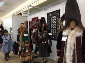 В Якутске открыли две выставки народных мастеров Якутии, Дальнего Востока и Сибири