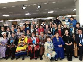 В Якутске открыли две выставки народных мастеров Якутии, Дальнего Востока и Сибири