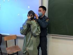 Сотрудники МЧС Якутии провели открытые уроки по безопасности жизнедеятельности