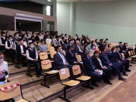 Выражение благодарности и признательности. В Якутии инициировали День дарения школам