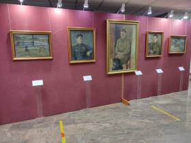 "Человек, который творил и создавал историю Якутии". В НХМ открылась выставка Петра Романова