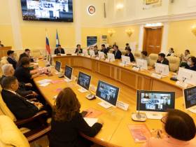 11 гимназий и лицеев Якутии получили сертификаты признания первого президента республики