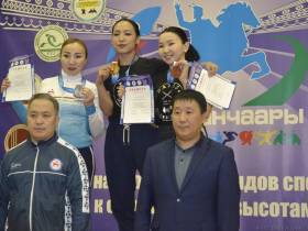 Титулованные мас-рестлеры вернули свое лидерство на чемпионате Якутии