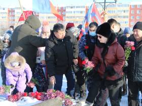 Город Удачный Якутии поддержал воинов России автопробегом