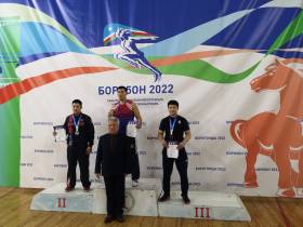 Сборная Якутска победила на чемпионате республики по гиревому спорту