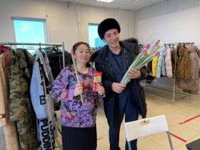 Весна начинается с улыбки женщины. Жительниц Нюрбы поздравили с 8 Марта