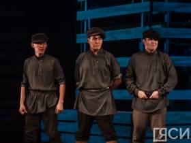 ФОТО. В Саха театре состоялась премьера спектакля «Маарыкчаан ыччаттара» от Сергея Потапова