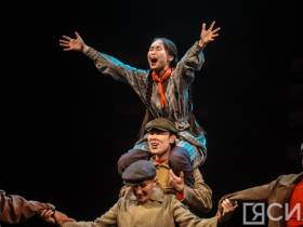 ФОТО. В Саха театре состоялась премьера спектакля «Маарыкчаан ыччаттара» от Сергея Потапова