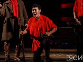 ФОТО. В Саха театре состоялась премьера спектакля «Маарыкчаан ыччаттара» от Сергея Потапова