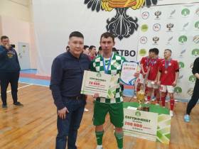 Проявили характер. В финале чемпионата Якутии по мини-футболу команда Ленского района одержала победу