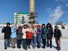 В Якутске прошел флешмоб к годовщине воссоединения Крыма с Россией