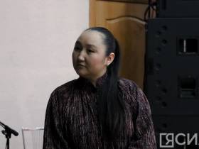 Премьера спектакля «Улуу Даарын»: Что происходит в закулисье театра Олонхо