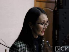 Премьера спектакля «Улуу Даарын»: Что происходит в закулисье театра Олонхо