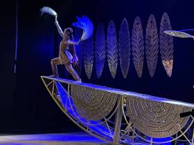 Премьера спектакля «Улуу Даарын»: Что происходит в закулисье театра Олонхо