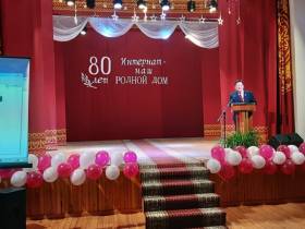 Пришкольный интернат в селе Булгунняхтах Якутии отметил 80-летие