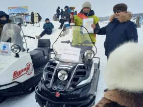 Гонки на оленях стали частью празднования Дня оленевода в Оленекском районе Якутии