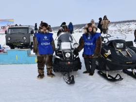 Гонки на оленях стали частью празднования Дня оленевода в Оленекском районе Якутии