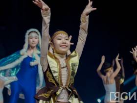 Фоторепортаж. Концерт Федерации художественной гимнастики Якутии с участием Арины и Дины Авериных