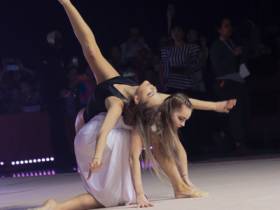 Фоторепортаж. Концерт Федерации художественной гимнастики Якутии с участием Арины и Дины Авериных