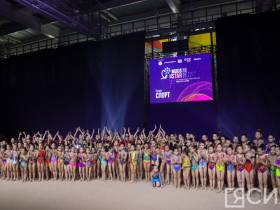 Фоторепортаж. Концерт Федерации художественной гимнастики Якутии с участием Арины и Дины Авериных