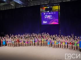 Фоторепортаж. Концерт Федерации художественной гимнастики Якутии с участием Арины и Дины Авериных