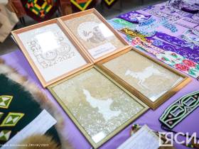 Выставка-ярмарка творчества серебряных волонтеров развернулась в Якутске