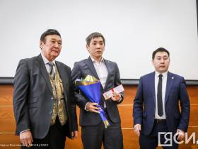 В Якутске прошло открытие ХХIII республиканского совещания молодых писателей