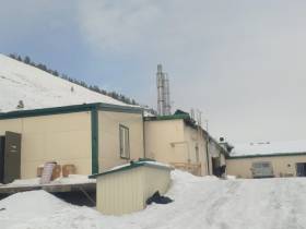 В Якутске во время пожара в производственном цехе пострадал мужчина