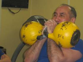 Соревнования по гиревому спорту прошли среди горноспасательных частей МЧС Якутии