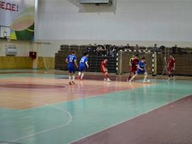 28 команд разыгрывают путевки на Спортивные игры в рамках первенства Якутии по мини-футболу II лиги