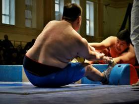 Команда села Чинэкэ выиграла турнир по мас-рестлингу среди наслегов Якутии