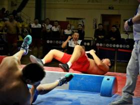 Команда села Чинэкэ выиграла турнир по мас-рестлингу среди наслегов Якутии