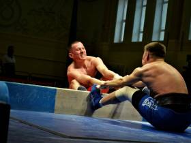 Команда села Чинэкэ выиграла турнир по мас-рестлингу среди наслегов Якутии