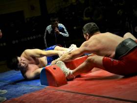 Команда села Чинэкэ выиграла турнир по мас-рестлингу среди наслегов Якутии