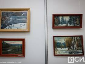 В Якутске открылась выставка мастеров Хатырыкского наслега