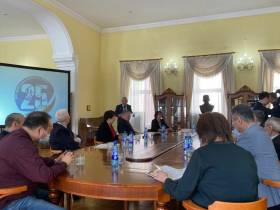 Вышла книга, посвященная 25-летию Национального центра аудиовизуального наследия народов Якутии