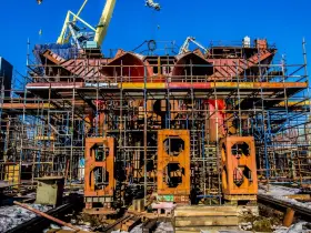 Корпус атомного ледокола «Якутия» планируют спустить на воду осенью