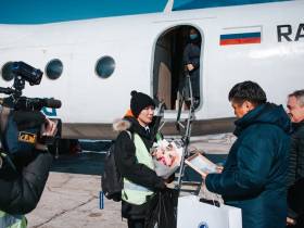В Якутии девушка-пилот самолета Ан-24 приступила к полётам