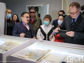 В Якутске открылась выставка архивных документов "Автономная Якутия: создание и становление"