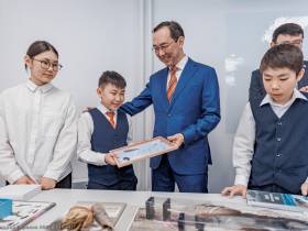 Владимир Егоров: Ожидаем от юных талантов новых результатов в области науки и технологий Якутии