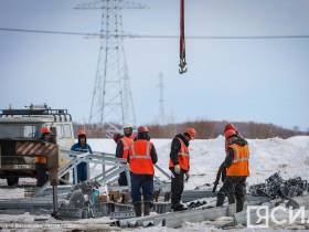 Дмитрий Бердников: Работы по Ленскому мосту ведутся по утвержденным графикам