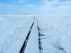 В Якутии на реках Лена и Колыма ведут активную работу по ослаблению прочности льда
