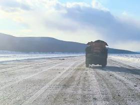 В Якутии на реках Лена и Колыма ведут активную работу по ослаблению прочности льда