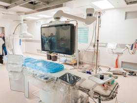 Кирилл Бычков проверил готовность к открытию кардио-сосудистого центра Якутии