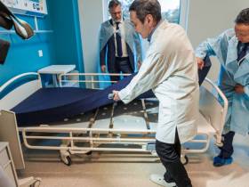 Кирилл Бычков проверил готовность к открытию кардио-сосудистого центра Якутии