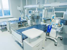 Кирилл Бычков проверил готовность к открытию кардио-сосудистого центра Якутии