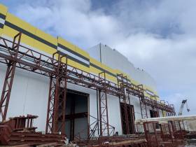 Премьер Якутии оценил ход строительства Жатайской судоверфи