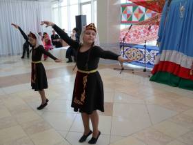 В Якутске состоялся интернациональный концерт «Парад юных талантов»