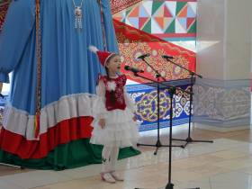 В Якутске состоялся интернациональный концерт «Парад юных талантов»