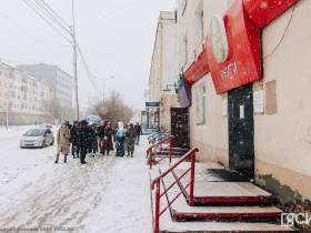 Внешний вид зданий предприятий и организаций на проспекте Ленина в Якутске приведут в единый стиль